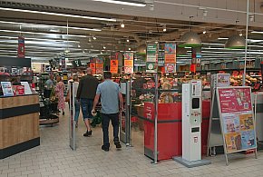 Pracownicy popularnej sieci mają dość. W południe zatrzymają pracę-62183