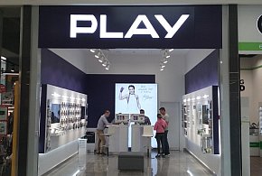 Potężna kara dla Play. Sieć ma zwrócić klientom pobrane środki-62208