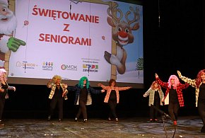 Świętowanie z Seniorami – pełen ciepła i wzruszeń wieczór w MOK Zawiercie-62166