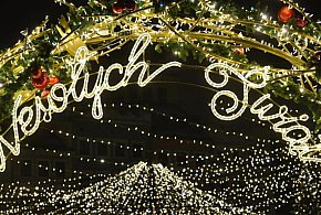Ekspertka: iluminacje świąteczne mają różny wpływ na środowisko w miastach i na ws-62760