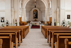 Miliony na Kościół w 2026 roku. Państwo co roku dokłada do duchownych-63076