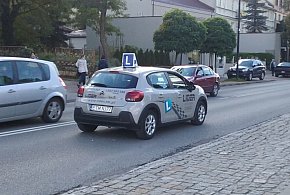 17-latkowie dostaną „prawko”. Nowe przepisy stawiają twarde warunki-63121