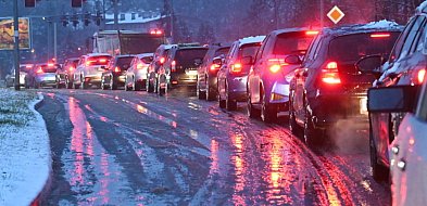 IMGW ostrzega: marznące opady deszczu powodujące gołoledź w dziewięciu województwa-62946