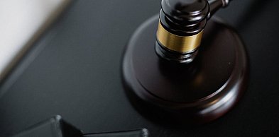 Nadgodziny, urlop, L4 – najczęstsze spory między pracownikiem a pracodawcą