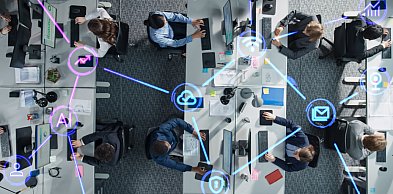 AI w analizie danych wchodzi w nowy etap. Firmy stawiają na zaufanie do danych, ko