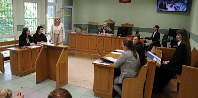 Noc Otwartych Sądów w Zawierciu. Nowe spojrzenie na wymiar sprawiedliwości