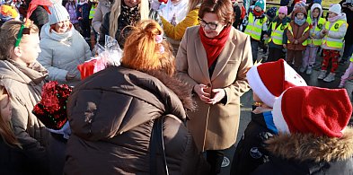 Fotorelacja: Wspólne kolędowanie uczniów i przedszkolaków w Zawierciu-62262
