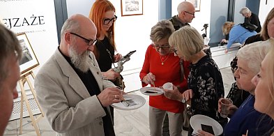 Fotorelacja: Wernisaż wystawy fotografii artystycznej w MOK Zawiercie