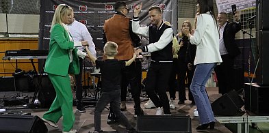 Fotorelacja: Artyści vs Policja - wydarzenie charytatywne w Zawierciu