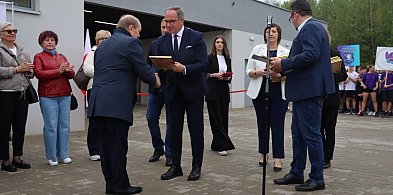 Nowoczesny stadion w Łazach oficjalnie otwarty!