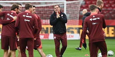 Trener Urban: chcę zobaczyć drużynę stawiającą kolejny krok-60862