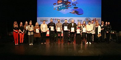 Zawiercie: Debata „Hejt niszczy – szacunek buduje”-61268