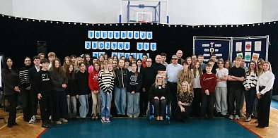 Wyjątkowa lekcja tolerancji w SP nr 5 w Zawierciu-61776