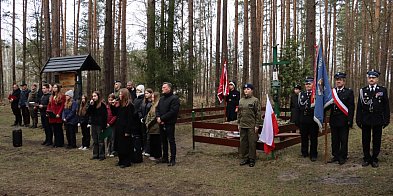 W Lesie Rokickim oddano hołd powstańcom styczniowym - z