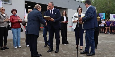 Nowoczesny stadion w Łazach oficjalnie otwarty!
