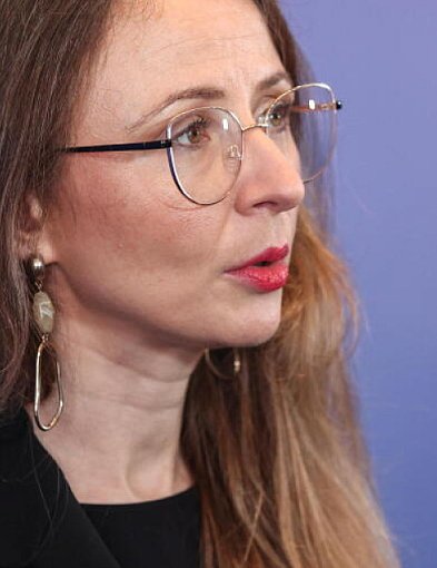 Dziemianowicz-Bąk: ponad 200 wniosków ws. pilotażu skróconego czasu pracy; 1000 fi-57622