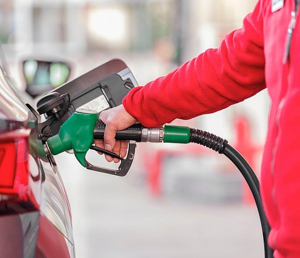 UOKiK skontrolował paliwa. Sprawdź, które stacje wypadły najgorzej-60532