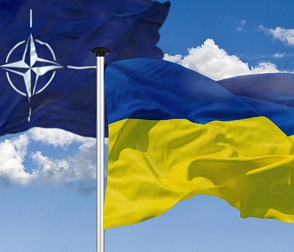 Premier Wielkiej Brytanii zwołuje pilne spotkanie liderów-62092