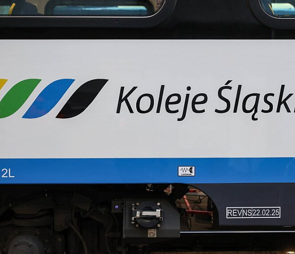 Koleje Śląskie uruchomią dodatkowe pociągi w noc sylwestrową-62859
