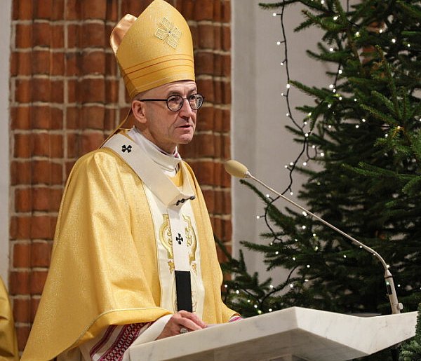 Abp Galbas do małżonków: dziękuję, że jesteście dla Kościoła świadectwem miłości-62969