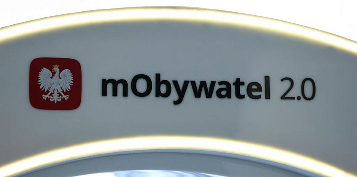 Nauczyciele będą mieli legitymacje służbowe w aplikacji-61681