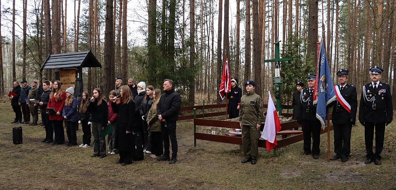 W Lesie Rokickim oddano hołd powstańcom styczniowym - zobacz relację