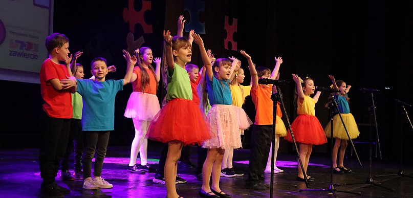 Fotorelacja II: GALA INTEGRACJI zorganizowana przez SP4 w MOK Zawiercie