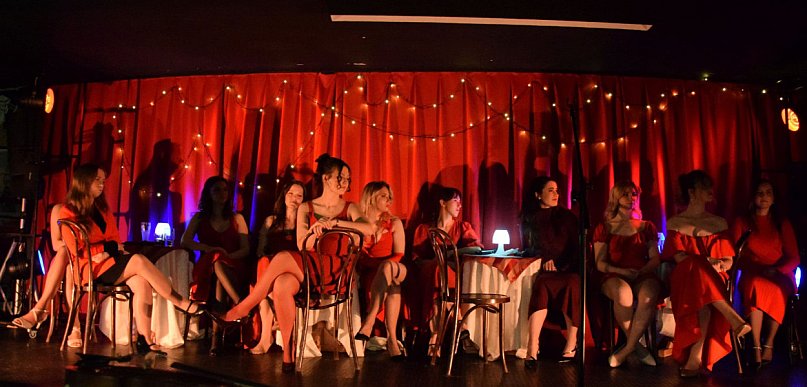 ROZŚPIEWANE STUDENTKI