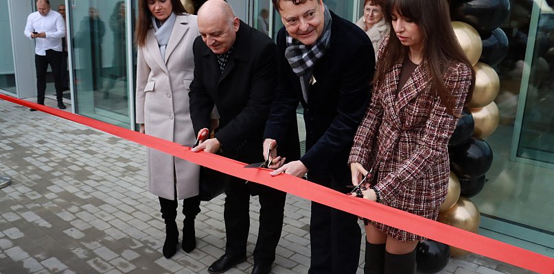 Fotorelacja: Oficjalne otwarcie galerii handlowej Brama Jury  w Zawierciu - 60899