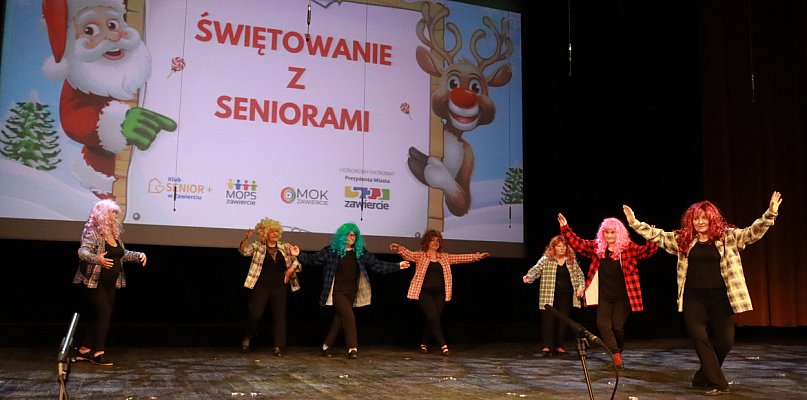 Świętowanie z Seniorami – pełen ciepła i wzruszeń wieczór w MOK Zawiercie - 62166