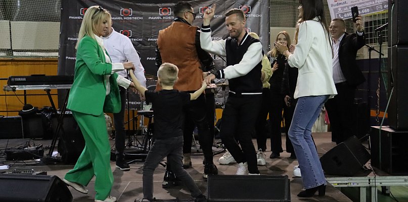 Fotorelacja: Artyści vs Policja - wydarzenie charytatywne w Zawierciu