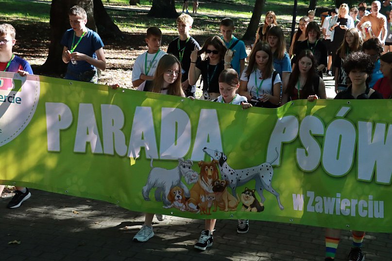 Fotorelacja: Parada psów w Zawierciu