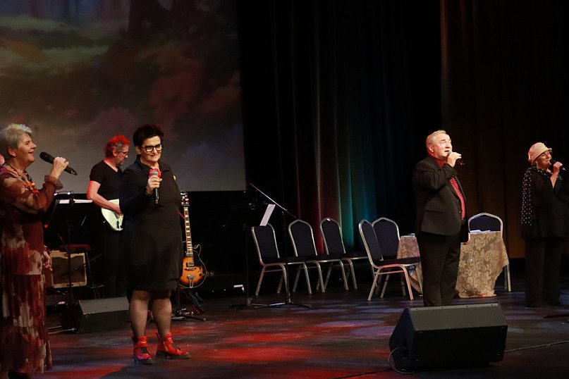 Fotorelacja: Koncertu Zespołu Ze Starej Płyty pt. „Zostawię Ci tę melodię”