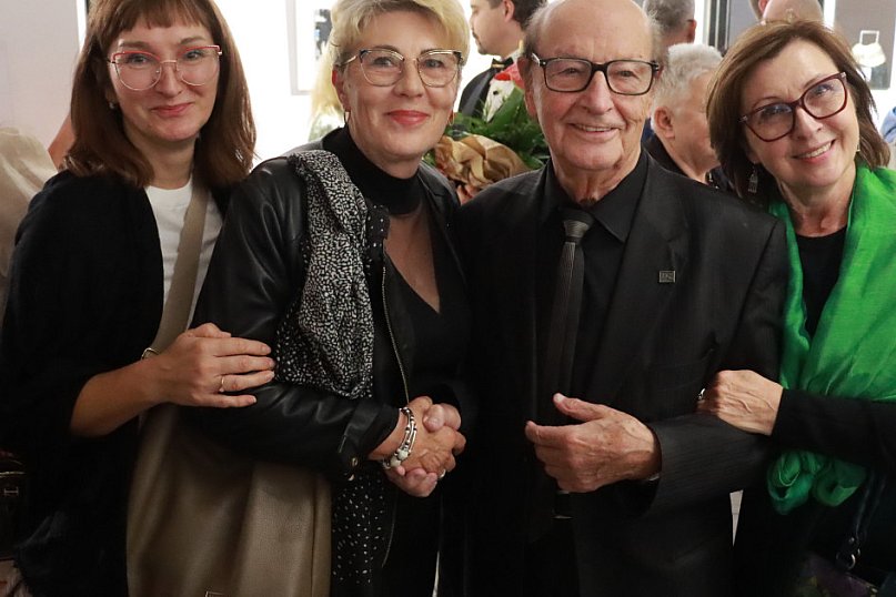 Fotorelacja: Wernisaż „I każdy może to zobaczyć - OD FIGURACJI DO ABSTRAKCJI” w MOK Zawiercie