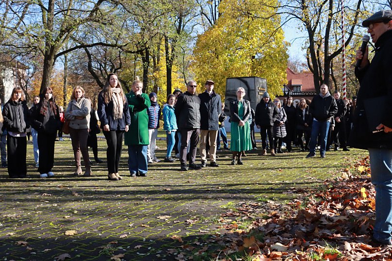 Fotorelacja: Spacer Pamięci - Zawiercie 2025