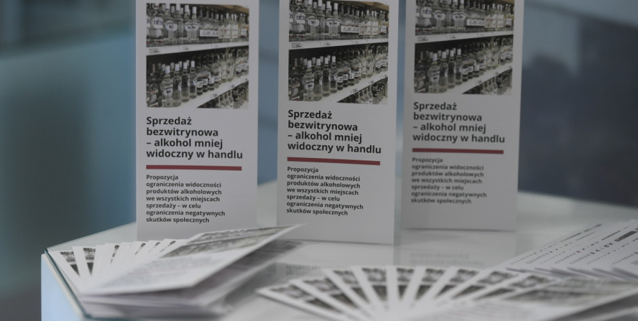 Branża paliwowa prezentuje koncepcję sprzedaży bezwitrynowej na stacjach benzynowy